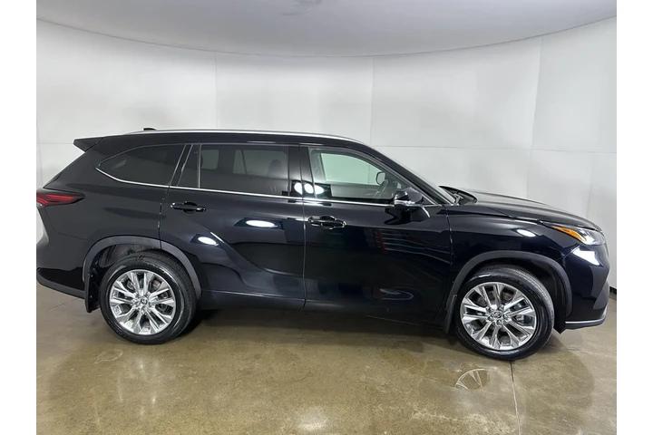 $45299 : 2024 Highlander Limited image 8
