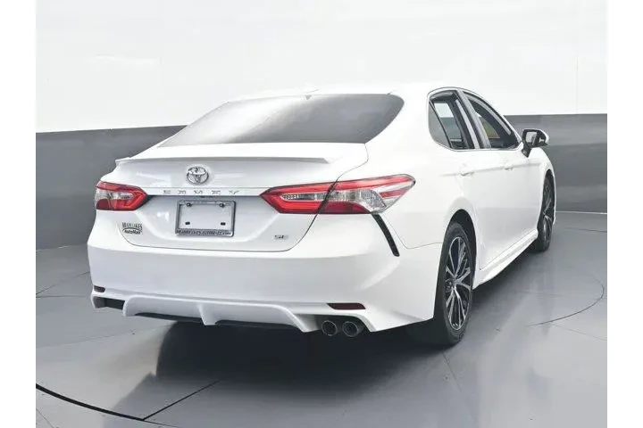 $15991 : Toyota Camry 2020 SE 4dr Sed image 5