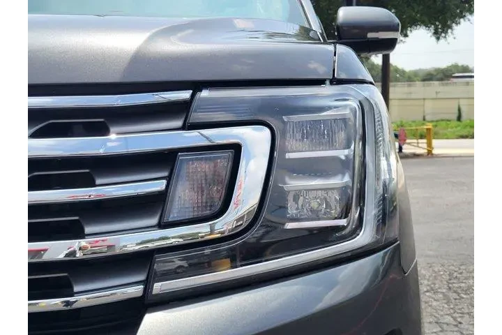 $32500 : Ford Expedition MAX 2021 4x2 image 10