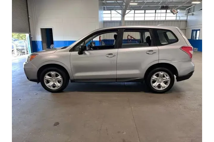 $15456 : Subaru Forester 2016 AWD 2.5 image 4