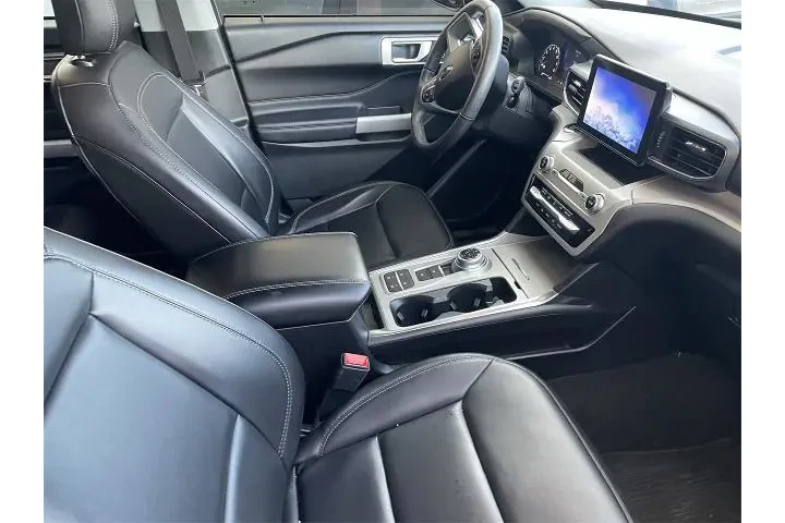 $31243 : Ford Explorer 2023 XLT 4dr S image 4
