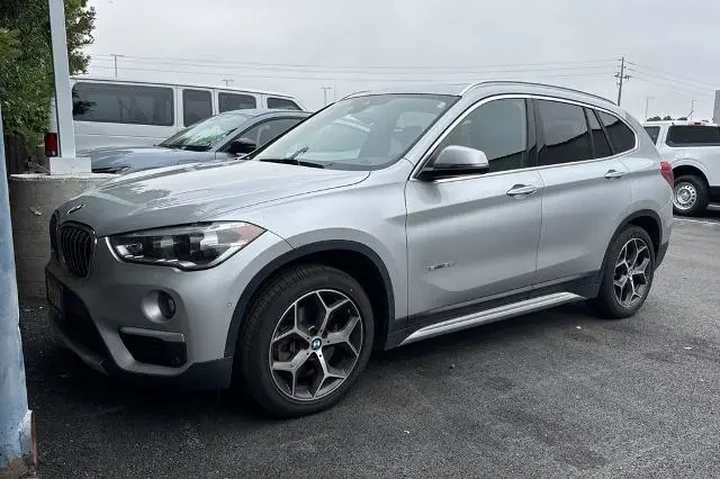 $12947 : BMW X1 2017 sDrive28i 4dr SU image 2