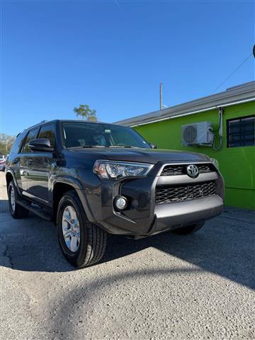 $22500 : Toyota 4Runner SR5 image 2