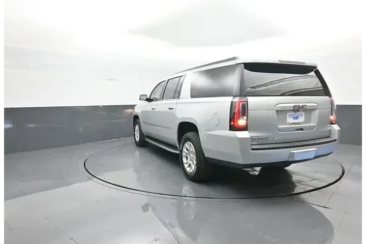 $22902 : GMC Yukon XL 2017 4x4 SLT 4d image 5