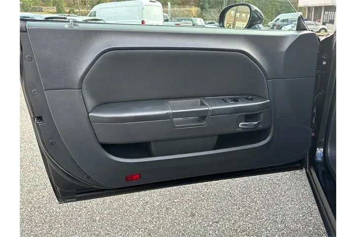 $12598 : Dodge Challenger 2010 SE 2dr image 10