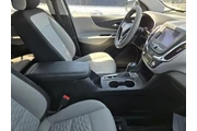 $16991 : Chevrolet Equinox 2021 LS 4d thumbnail