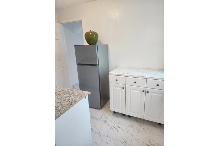 $1800 : Rento un adosado de mi casa image 6