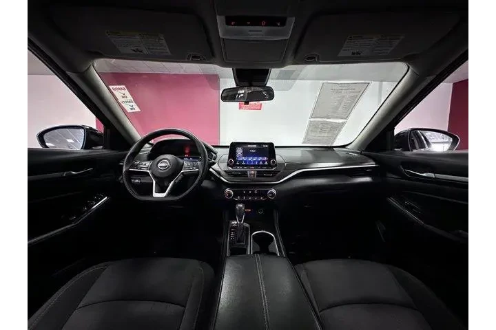 $18621 : Nissan Altima 2023 2.5 SV 4d image 3