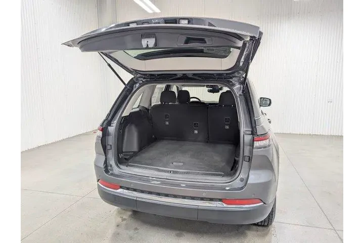 $31326 : Jeep Grand Cherokee 2024 4x4 image 7