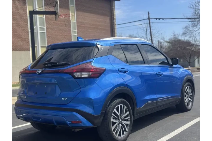 $6999 : 2021 Kicks SV image 6