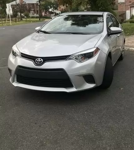 $8000 : 2016 Toyota COROLLA LE image 1