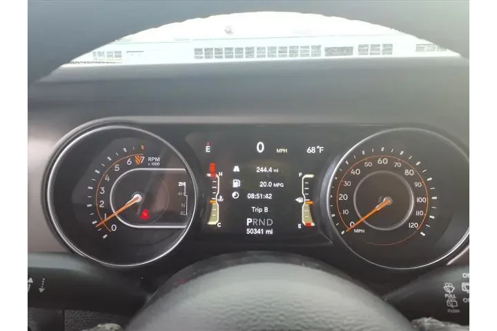 $29753 : Jeep Wrangler Unlimited 2021 image 7