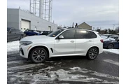 $33943 : BMW X5 2019 AWD xDrive50i 4d thumbnail