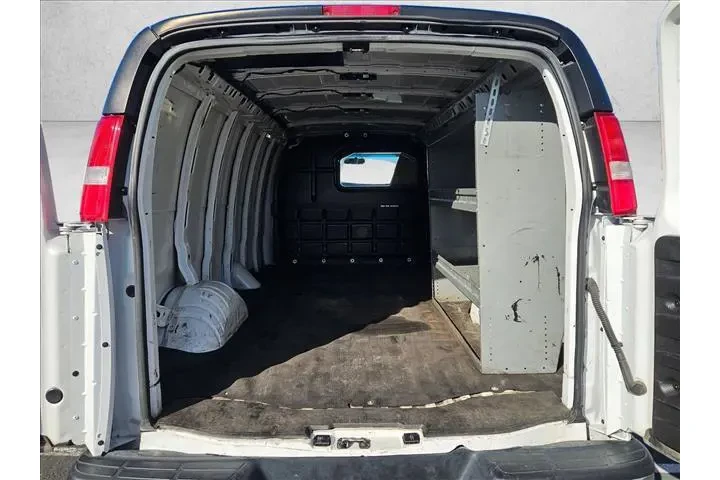 $32791 : Chevrolet Express 2022 2500 image 6