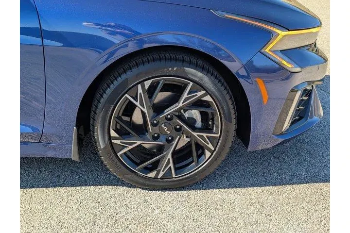 $28999 : Kia K5 2025 GT-Line 4dr Seda image 6