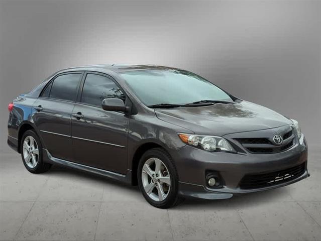 $10200 : Pre-Owned 2013 Toyota Corolla image 7