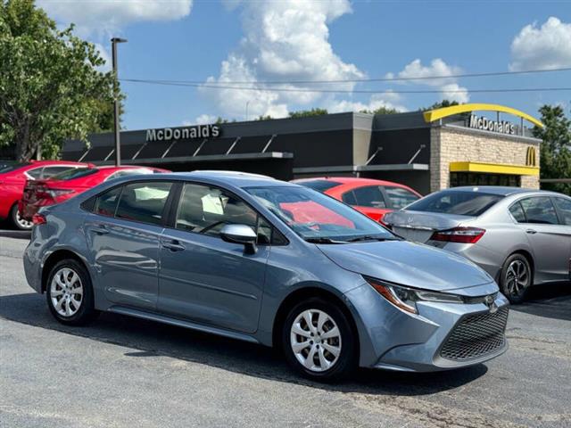 $13495 : 2020 Corolla LE image 4