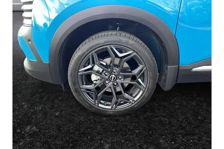 $29500 : Nissan Kicks 2025 SR 4dr Cro image 6