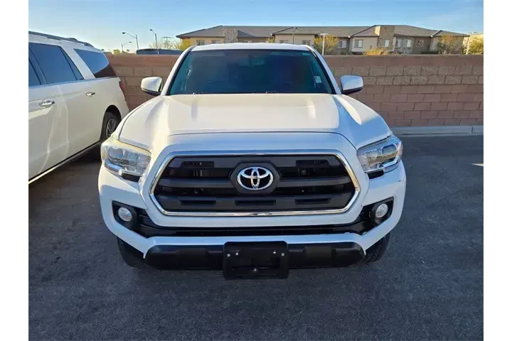 $29888 : Toyota Tacoma 2017 4x4 TRD O image 2