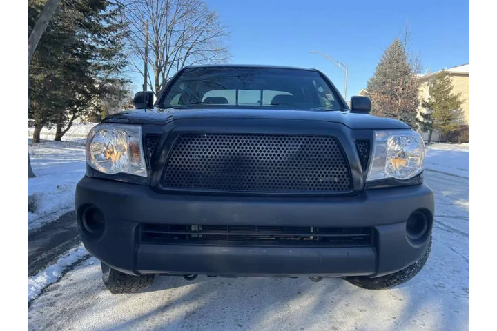 $11995 : 2011 Tacoma image 3