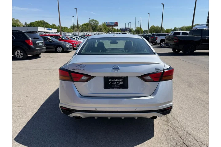 $9980 : 2019 Altima MSL image 3