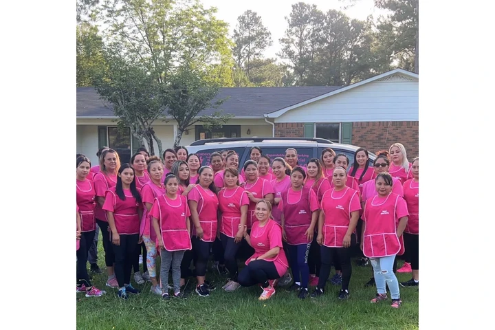 Personal | Limpiadoras image 2