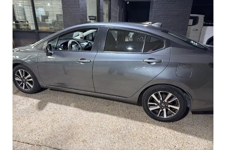 $11260 : Nissan Versa 2021 SV 4dr Sed image 1