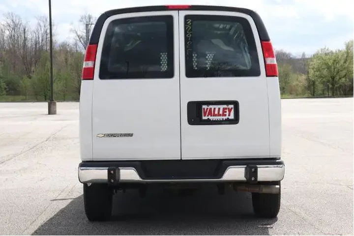 $32514 : Chevrolet Express 2024 2500 image 7