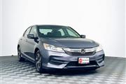 PRE-OWNED 2016 HONDA ACCORD LX en Madison WV