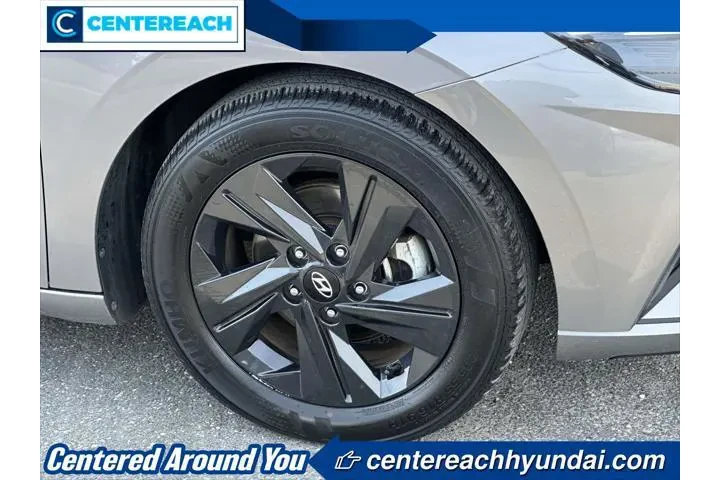 $15998 : Hyundai ELANTRA 2023 SEL 4dr image 7