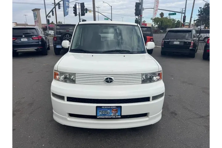 $10998 : 2006 xB image 4