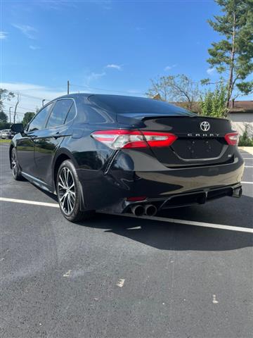 $15999 : 2018 Camry SE image 8