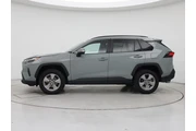 $25998 : Toyota RAV4 2022 AWD XLE 4dr thumbnail