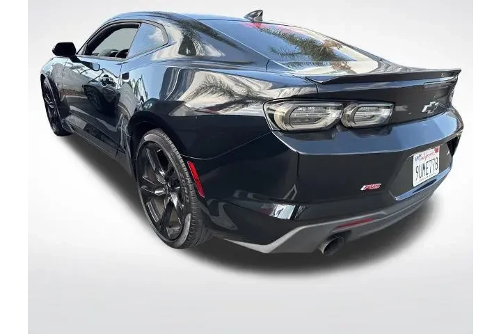 $19500 : Chevrolet Camaro 2020 LS 2dr image 3