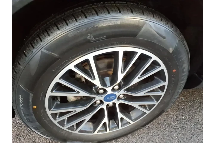 $26813 : Ford Escape Plug-In Hybrid 2 image 8