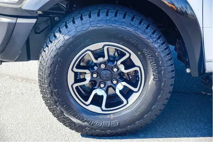 $24995 : Ram 1500 2017 4x4 Rebel 4dr image 9