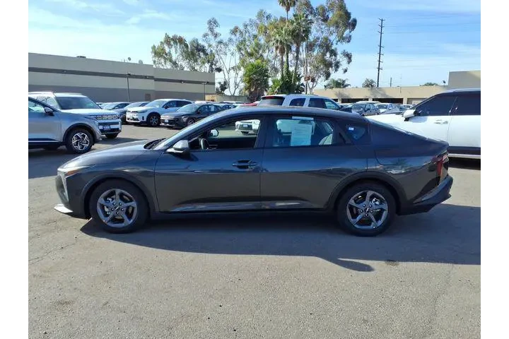 $22282 : Kia K4 2025 LXS 4dr Sedan image 7