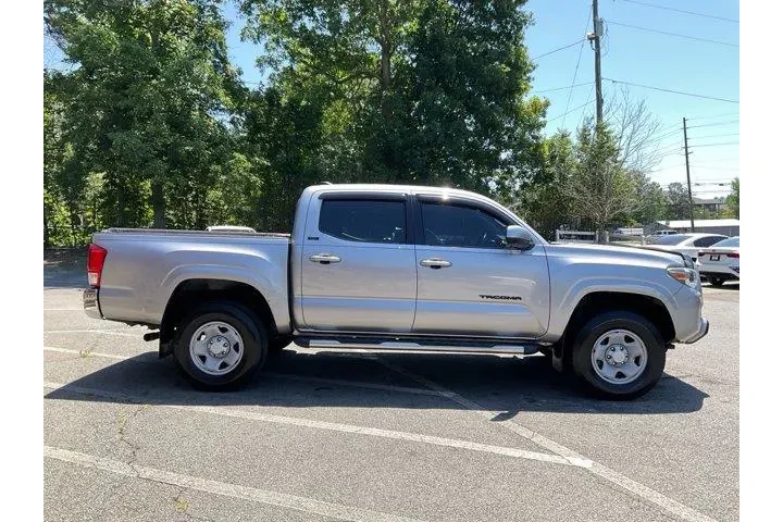 $19985 : Toyota Tacoma 2016 4x2 SR5 V image 4