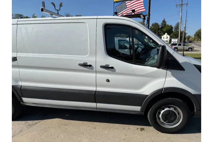 $11500 : 2016 Transit 250 image 4