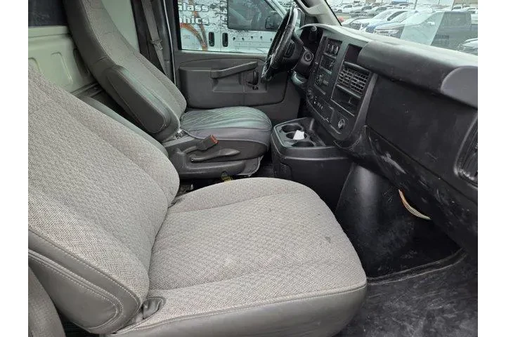 $13991 : Chevrolet Express 2016 2500 image 3