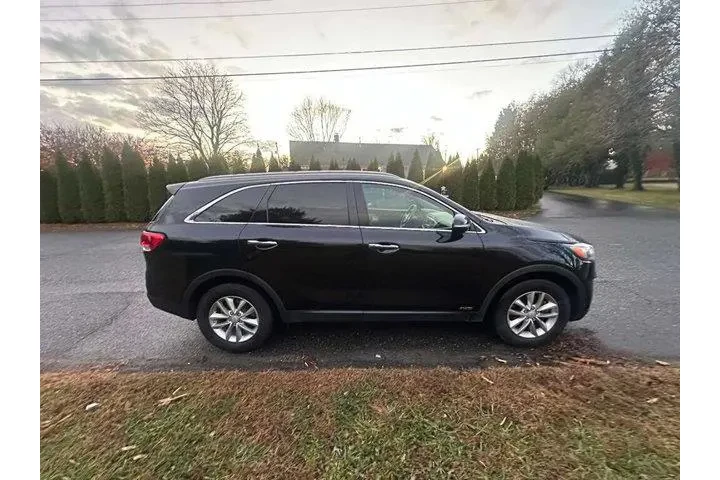$8495 : Kia Sorento 2016 AWD LX 4dr image 4