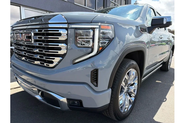 $46995 : 2025 GMC Sierra 1500 4WD Crew image 10