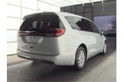 $31111 : Chrysler Pacifica 2024 Touri thumbnail