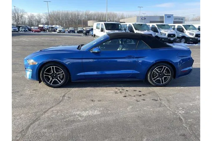 $18988 : Ford Mustang 2018 EcoBoost P image 2
