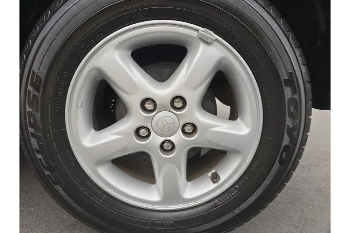 $8995 : Toyota RAV4 2003 AWD 4dr SUV image 6