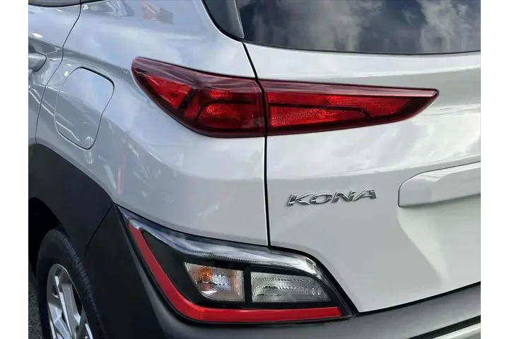 $18588 : Hyundai KONA 2023 AWD SEL 4d image 10