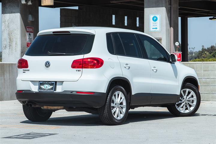 2017 Tiguan LIMITED S image 4