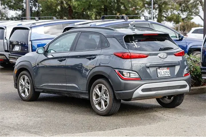 $18991 : Hyundai KONA 2023 SEL 4dr Cr image 2