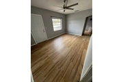 $2300 : Rento apartamento en Hialeah thumbnail