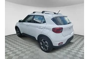 $16998 : Hyundai VENUE 2023 SEL 4dr C thumbnail